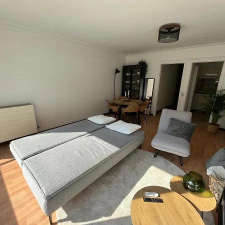 Peter Benoit 0203 Apartment *